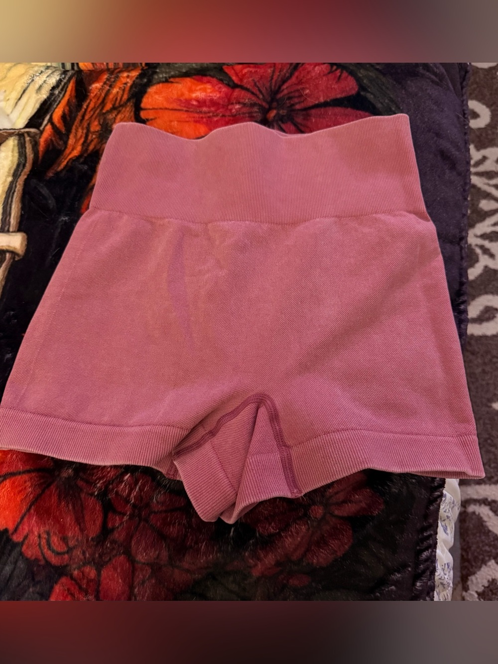 High-Waist Pink Knit Women's Shorts, EUC